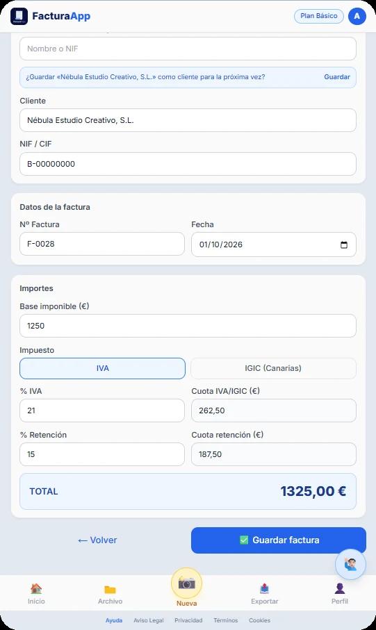 Revisión de una factura en FacturaApp con los datos ya rellenados por la IA